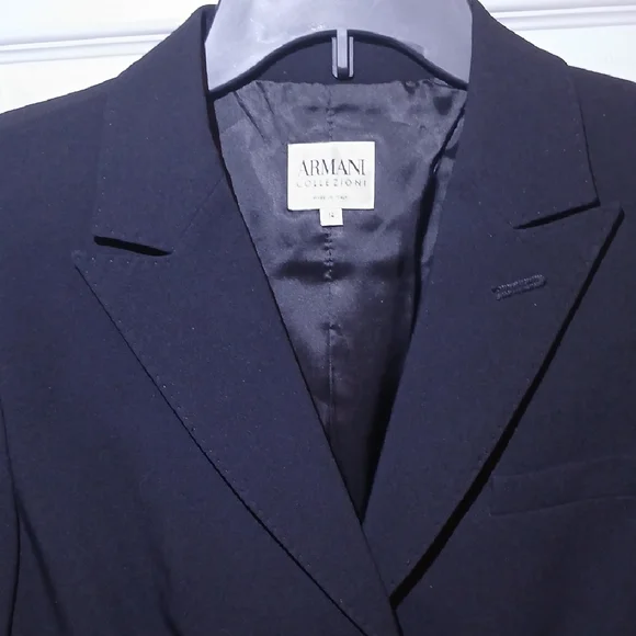 Armani Collezioni Women's Black Blazer - Made In Italy - Picture 11 of 14